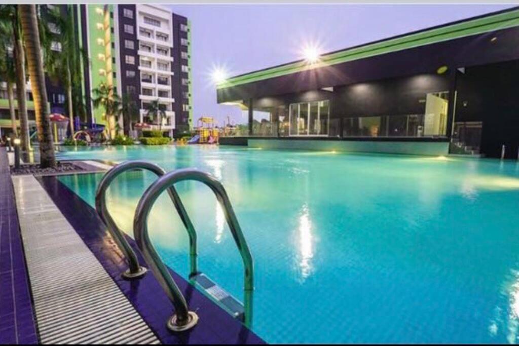 Ipoh Manhattan Tsl Pool View Water Park Homestay! Kampong Pinji Luaran gambar